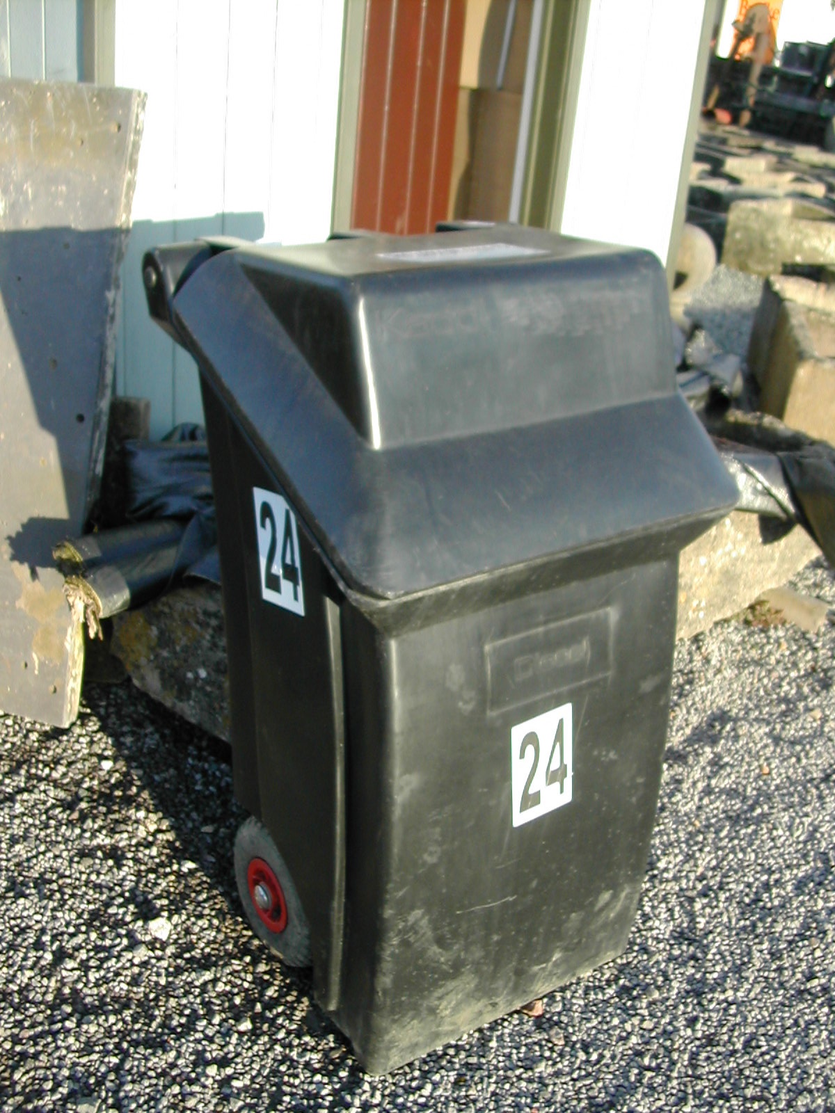 bensreckyard ebay photo Wheelie bin 3