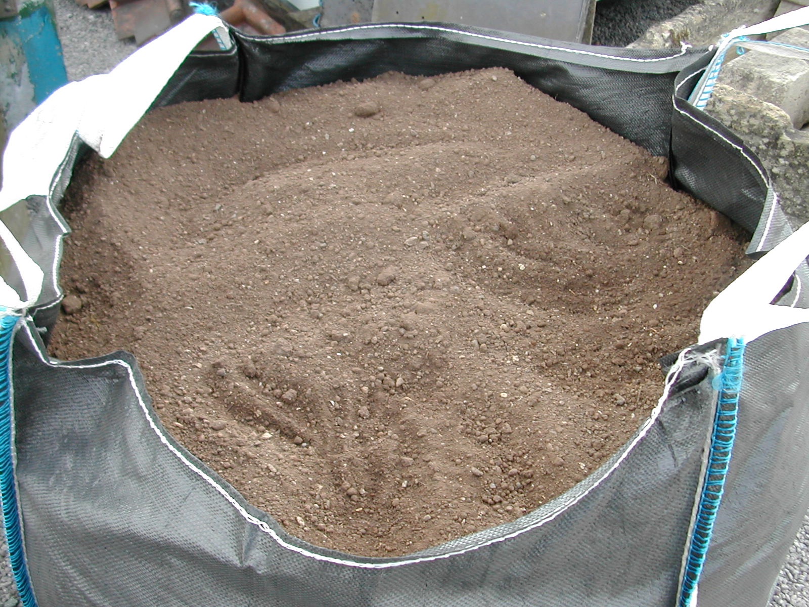 bensreckyard ebay photo Topsoil 2